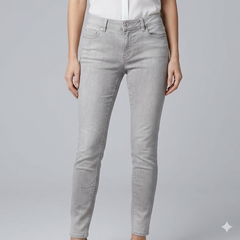 White House Black Market Skinny Leg Light Grey Trousers Pants Size 6L EUC